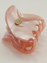 Pince nacrée Juliette - rose 4,5 cm