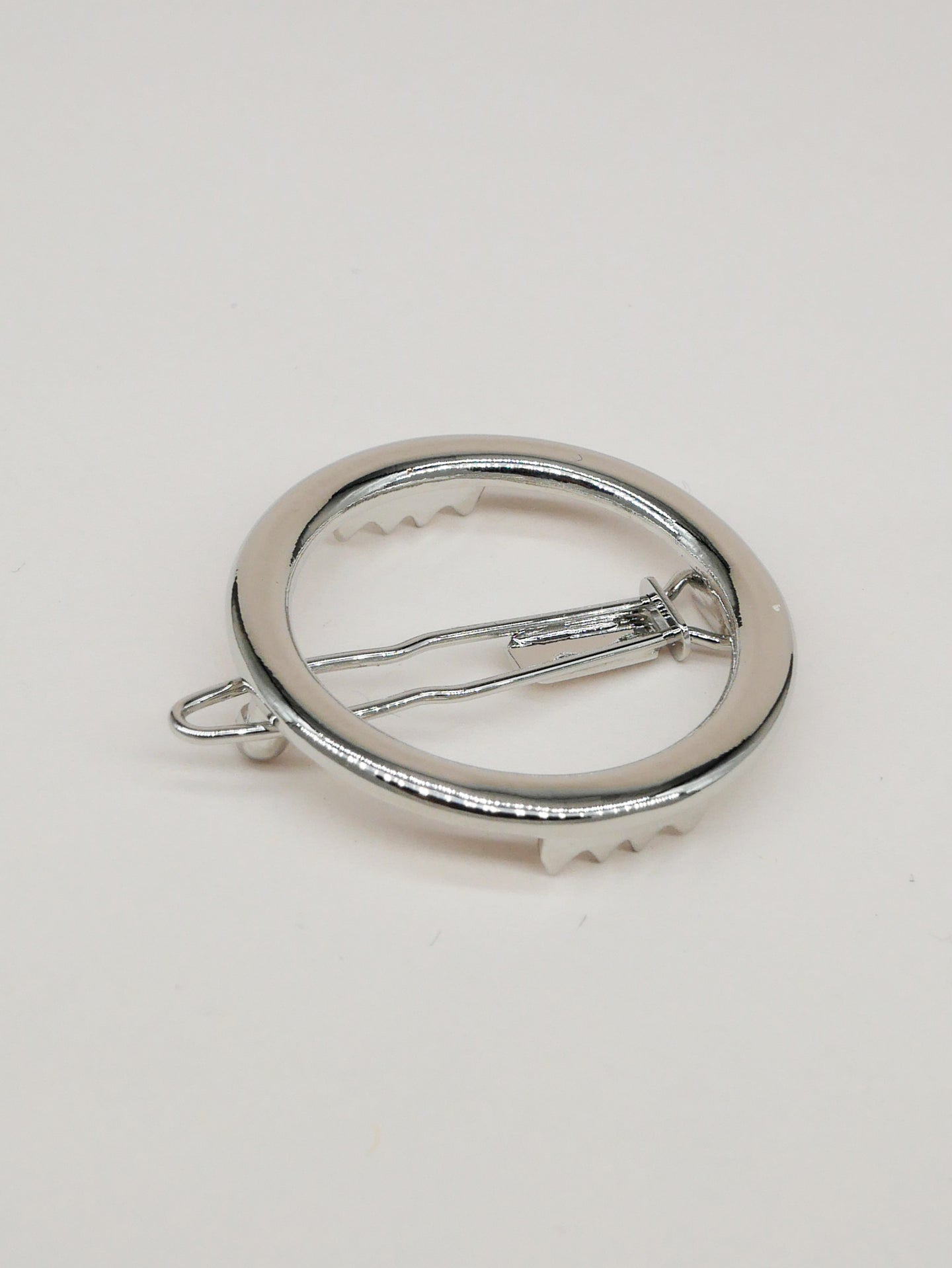 Barrette ronde lisse argentée - Little Alice (3,5 cm)