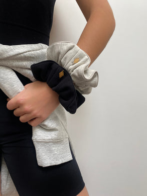 Sports scrunchie - Light gray